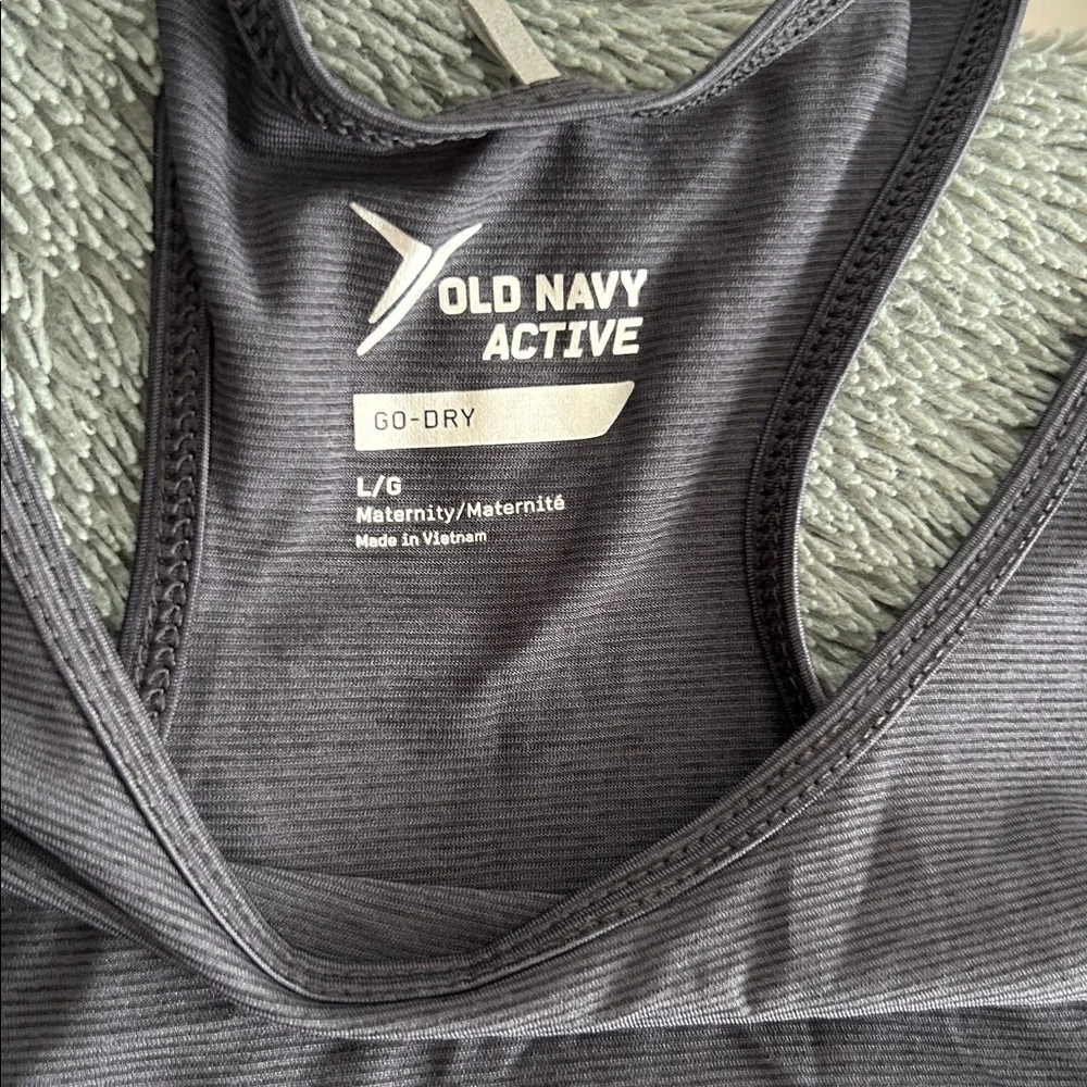 Old Navy Active Go-Dry Maternity Charcoal Tank Top - Picture 2 of 4